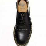 Dr-Martens-imzali-Undercover-The-New-Warriors-Koleksiyonu-icerisinde-yer-alan-ayakkabı-modelleri-n-den-bir-kare