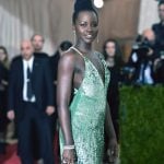 Lupita-Nyong’o-2016-Unutulmaz-MET-Gala-Costume-institute-Gala-Sac-ve-Makyajlari-MET-Gala-2019