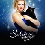 Sabrina,1996-yilinda-televizyonlarda-yayinlanmis-ve-komik-olaylari-konusan-kedi-ile-cocuklar-tarafindan-cok-sevilmisti-sabrina-the-teenage-witch