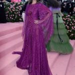 Dakota-Johnson-Gucci-met-gala-2019-unutulmayacak-gorunumleri-tema-konsept