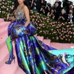 Dua-Lipa-Versace-met-gala-2019-unutulmayacak-gorunumleri-tema-konsept