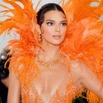 Kendall-Jenner-o-met-gala-2019-unutulmayacak-sac-ve-makyaj-gorunum-ler-i-tema-konsept