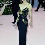Lily-Rose-Depp-Chanel-met-gala-2019-unutulmayacak-gorunumleri-tema-konsept