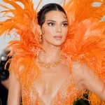 mucevher-Tiffany-Co-davetli-Kendall-Jenner-met-gala-2019-mucevher-ler-tema-konsept